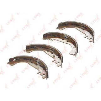 Колодки тормозные задние дисковые к-кт LYNXauto BS-7501 фото