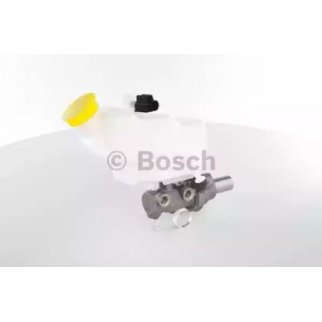 Цилиндр тормозной главный BOSCH 0 204 123 716 фото