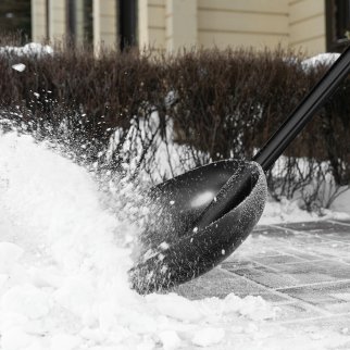 Лопата снеговая пластиковая 400х417х1390мм алюминиевый черенок PALISAD фото 9