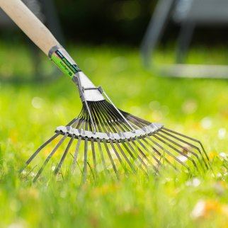 Грабли веерные 20 зубьев, с черенком, оксидированные, плоский зуб// СИБРТЕХ Россия фото 9