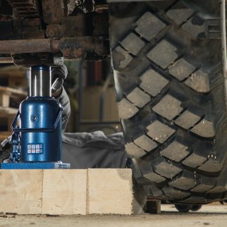 Домкрат гидравлический бутылочный, 32 т, h подъема 260-420 мм Stels 51170 STELS 51170 фото 1