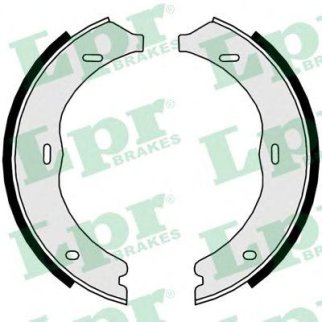 Комплект тормозных колодок стояночная тормозная система фото