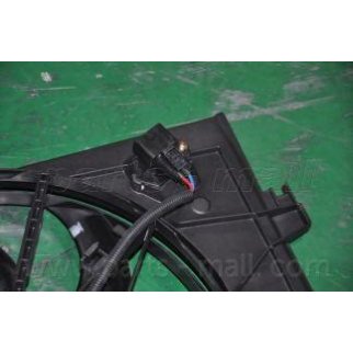 Вентилятор радиатора PARTS-MALL PXNAA-049 фото