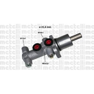 Главный тормозной цилиндр фото