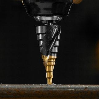 Сверло ступенчатое 4-6-8-10-12-14-16-18-20 мм, Р6М5, 6-гр. хвостовик Denzel фото 10