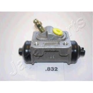 Цилиндр тормозной Japanparts CS-832 фото