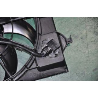 Вентилятор радиатора PARTS-MALL PXNAA-050 фото