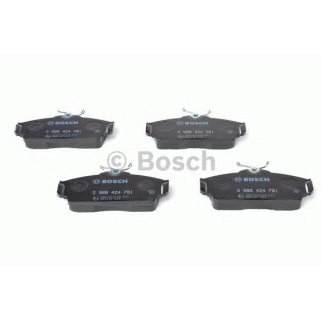 Колодки тормозные передние к-кт BOSCH 0 986 424 781 фото
