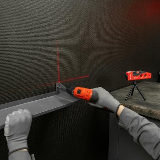 MATRIX 35022 Уровень лазерный, 180мм, 220мм штатив, 4 глазка фото 1