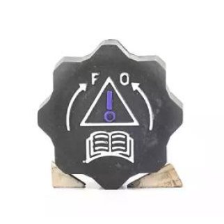 Крышка расширительного бачка фото