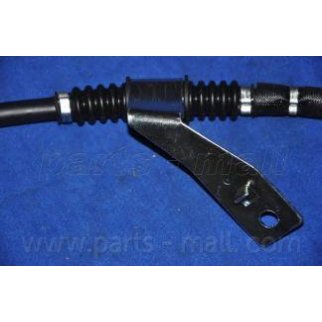 Трос ручного тормоза фото