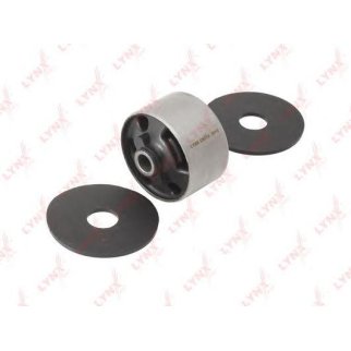 Сайлентблок LYNXauto C9579 фото