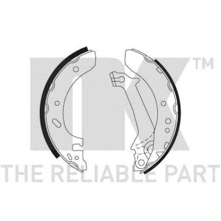 Колодки тормозные барабанные,задние (203,2x39mm) / FORD Courier,Escort-V/VI, Fiesta Фургон 95~06 фото