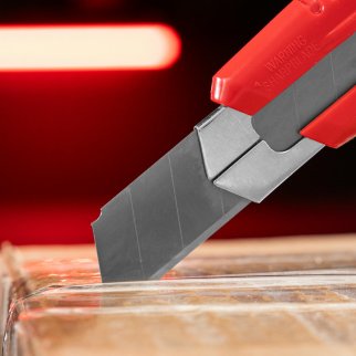 Нож, 18 мм, выдвижное лезвие, металлическая направляющая MATRIX 78918 MATRIX 78918 фото 9