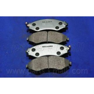 Колодки тормозные передние к-кт PARTS-MALL PKC-008 фото
