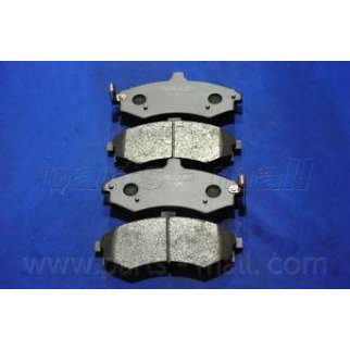 Колодки тормозные передние к-кт PARTS-MALL PKA-021 фото