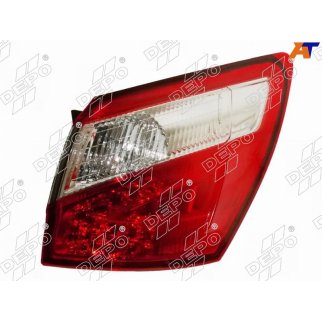 Фонарь задний правый фото