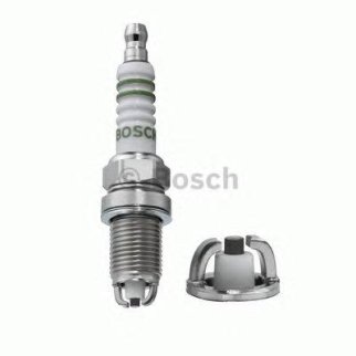Свеча зажигания BOSCH 0 241 235 751 фото