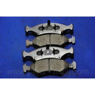 Колодки тормозные передние к-кт PARTS-MALL PKB-005 фото