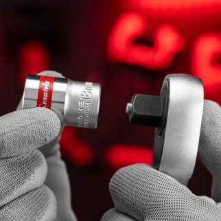 Головка торцевая, 18 мм, 6-гранная, CrV, под квадрат 1/2, хромированная MATRIX 13118 фото 7