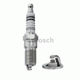 Свеча зажигания BOSCH 0 242 235 661 фото