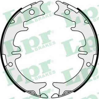 Колодки тормозные барабанные задн LEXUS: GS 00-05, IS 99-, LS 89-94, SC 01-, TOYOTA: AVENSIS VERSO 01-, PREVIA 90-00, RAV 4 II 00-, SUPRA 93-98 фото