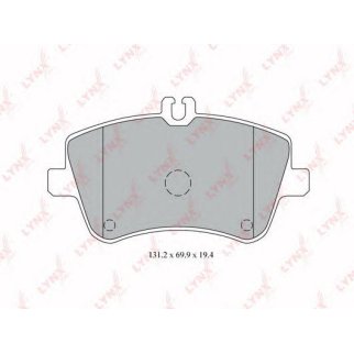 Колодки тормозные передние к-кт LYNXauto BD-5317 фото