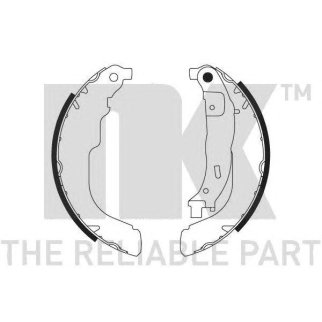 Колодки тормозные барабанные,задние (228,60x42mm) / CITROEN C3,DS3,PEUGEOT 207,208 06~ фото