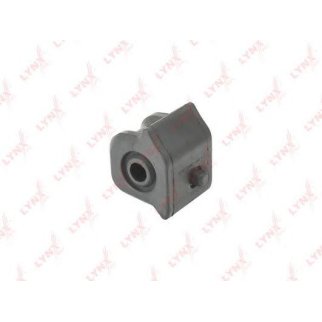 Втулка (сайлентблок) переднего стабилизатора LYNXauto C8592 фото