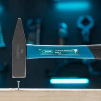 Молоток 600г квадратный боек, фибергласовая обрезиненная рукоятка GROSS фото 5
