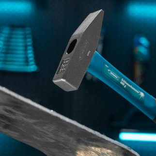 Молоток 600г квадратный боек, фибергласовая обрезиненная рукоятка GROSS фото 6