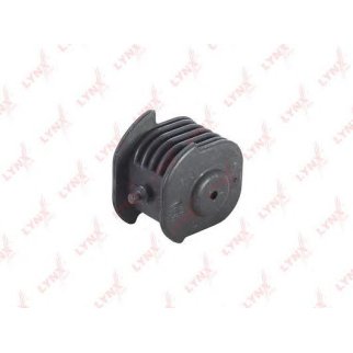 Сайлентблок передний подвески LYNXauto C8467 фото