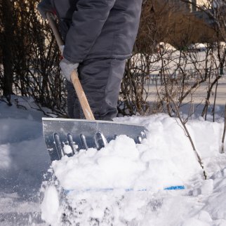 Лопата снеговая алюминиевая 430х370 с/ч стальная окантовка СИБРТЕХ фото 1