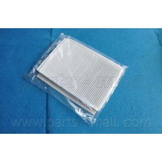 Фильтр салона PARTS-MALL PMB-C15 фото