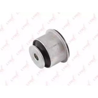 Сайлентблок рычага LYNXauto C9457 фото
