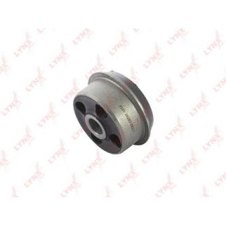 Сайлентблок задней подвески LYNXauto C8733 фото