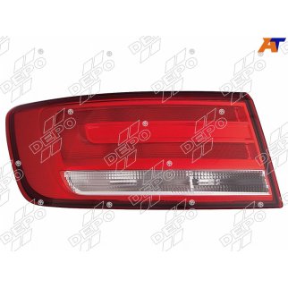 Фонарь задний правый фото