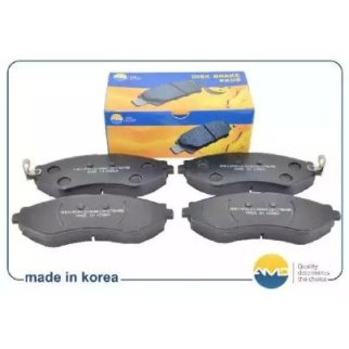 Колодки тормозные передние к-кт AMD AMD.BF176 фото