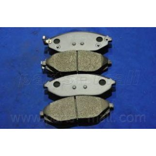 Колодки тормозные передние к-кт PARTS-MALL PKC-027 фото