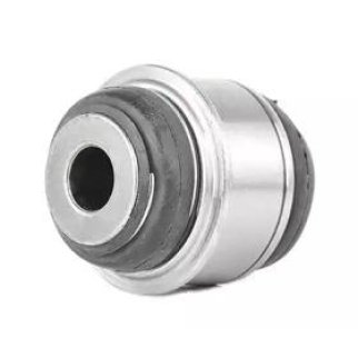 Сайлентблок рычага BSG BSG 15-700-019 фото